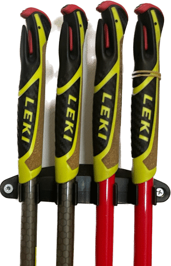 Veggmontert stavholder for to par LEKI staver.